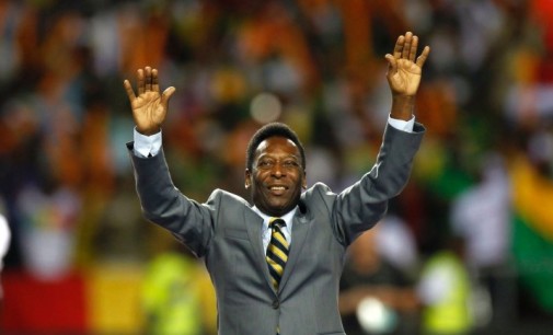 Pelé fue operado con éxito y ya se rehabilita