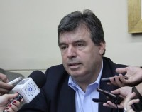 El Ministro de la Función pública cayó en contradicción, asegura Cáceres