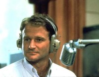 Billy Crystal rendirá tributo a Robin Williams en los Emmy