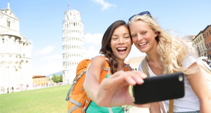 Una curiosa aplicación que permite “alquilar” amigos para viajar