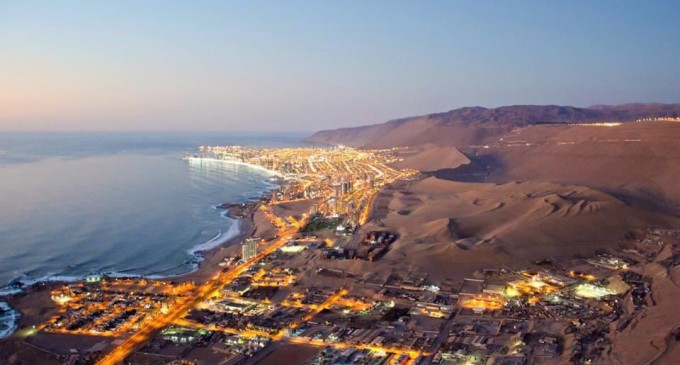 PLAYA, COMERCIO Y DESIERTO EN SOLO DOS HORAS