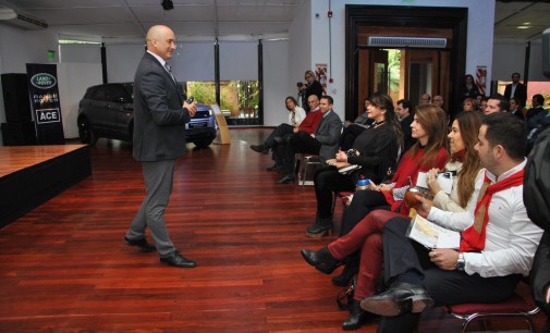 Club de Ejecutivos brindó conferencia de Liderazgo Cuántico