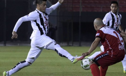 El kelito frenó al Campeón
