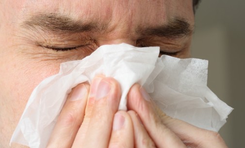 Ministerio de Salud recomienda guardar reposo ante gripe o resfrío para impedir expandir el virus
