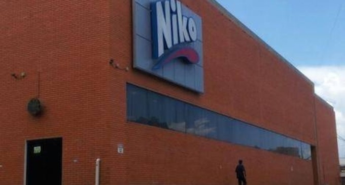 Asaltan fábrica de gaseosas “Niko”
