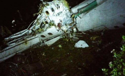 Se estrelló el avión que llevaba a futbolistas del Chapecoense de Brasil