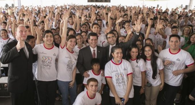 65% de los aspirantes a Becas de Itaipú son del interior