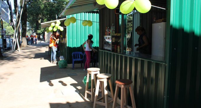 Reubicaron a vendedores frente a la UNA