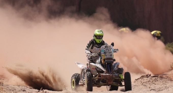 Dakar: Con gran rendimiento, Nelson Sanabria recupera terreno perdido en la Etapa 7 y sigue subiendo en la General
