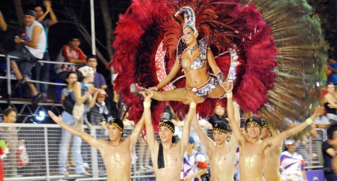 Esperan a más de 100 mil personas en carnaval encarnaceno
