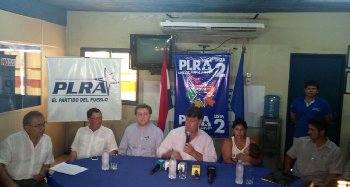 Policías robaron en Guahory, según Efraín