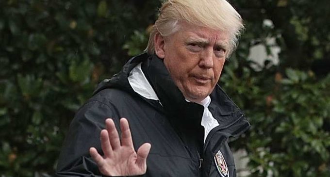 Trump promete donar un millón de dólares de su fortuna personal a afectados por Harvey