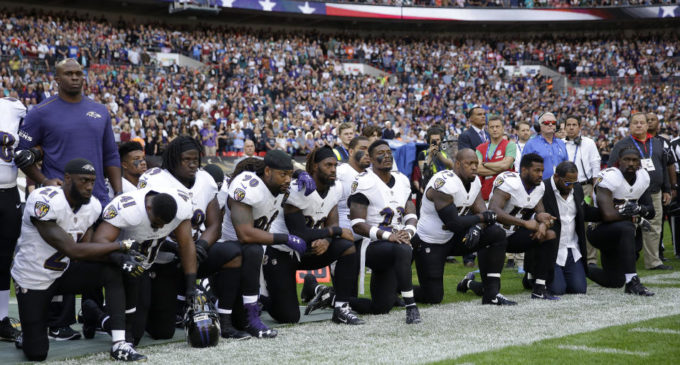 Los equipos de la NFL ‘taclean’ a Trump por ataque a protestas y reclamos de sus jugadores