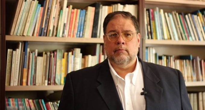 Benjamín Fernández Bogado: “Pagar por título o presentismo es una soberana golpiza en la cara de la ciudadanía”