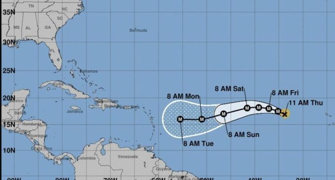 El huracán Irma gana fuerza en su ruta hacia el Caribe