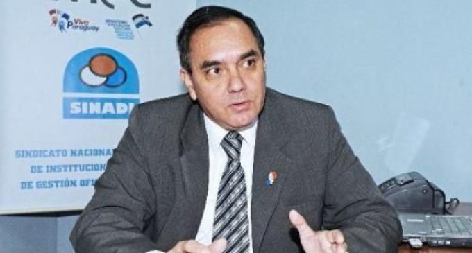 SINADI cambia de postura y firma acuerdo de suba salarial con el MEC