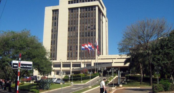 Presentaron pedido de informe sobre sueldos y bonificaciones de funcionarios de la Municipalidad de Asunción