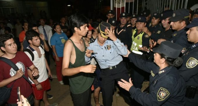 Policía niega represión contra estudiantes de colegio Fernando de la Mora
