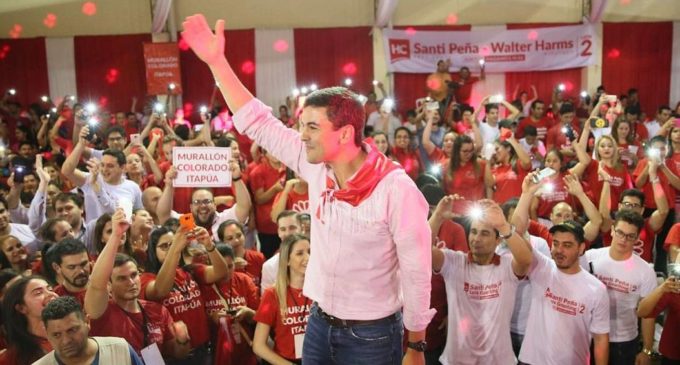 Peña pide a jóvenes “que tengan optimismo y se aferren a sus sueños”