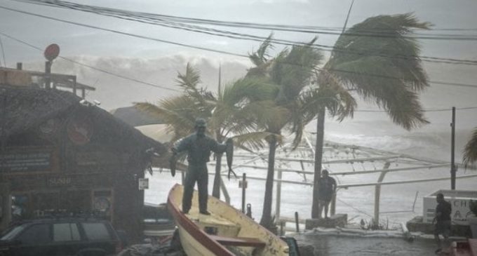 México: Tormenta Lidia ya deja cuatro muertos e inundaciones mientras recorre península de Baja California