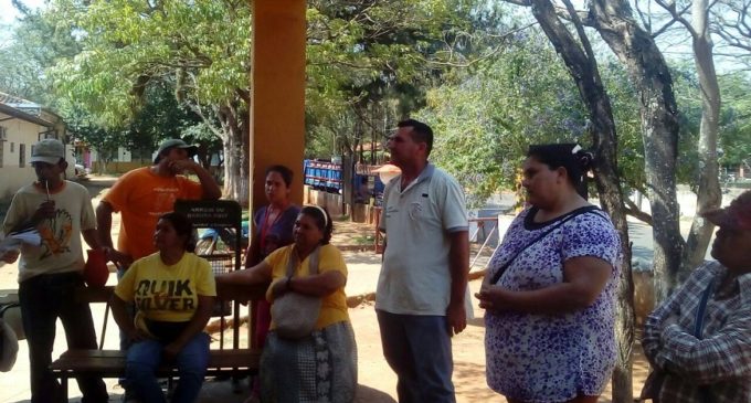 Vendedores ambulantes son instruidos acerca de manipulación correcta de alimentos