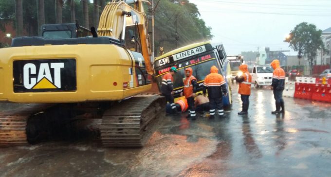 ‘Prohibido’ transitar en zona de obras cuando llueve