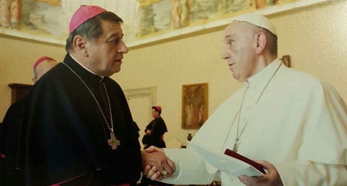 Papa Francisco: “¡A la Virgencita de Caacupé cuídenmela, cuídenmela!”