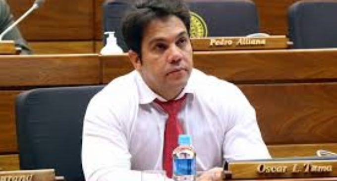 Tuma anuncia apoyo a Marito