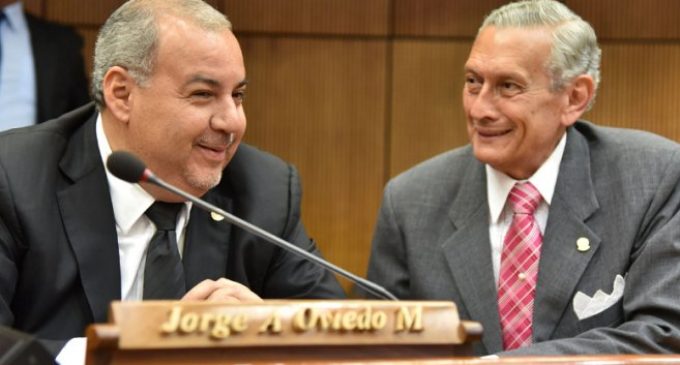 Asistente fiscal ratifica denuncia y confirma que Oviedo Matto pidió dinero