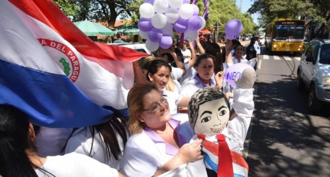 Hoy levantarían huelga en Clínicas