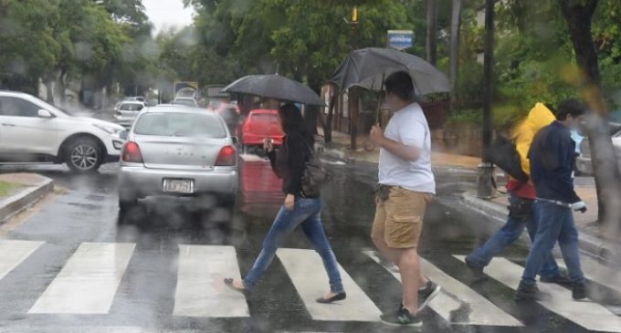 Anuncian miércoles lluvioso para 12 departamentos