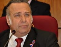 Senadores suspenden a González Daher y buscan sacarlo de su investidura