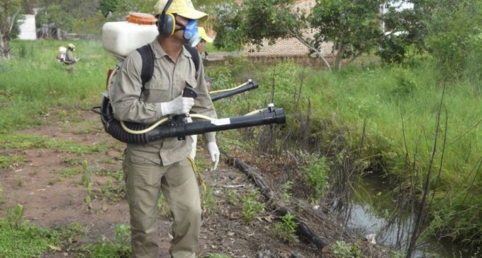 Mientras fumigaban intentaron asaltar a funcionarios del Senepa