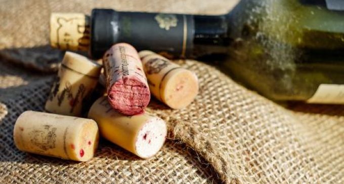 Niño de 2 años intoxicado con vino, se encuentra fuera de peligro