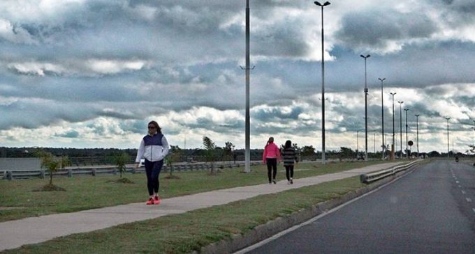 Anuncian viernes fresco y con lluvias dispersas