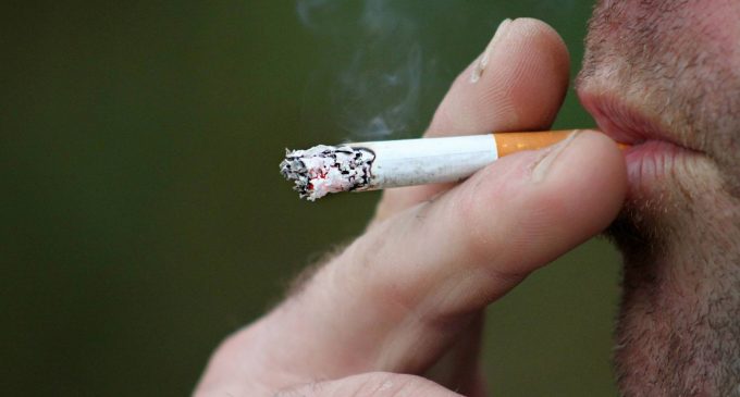 ¿Todavía quieren fumar?