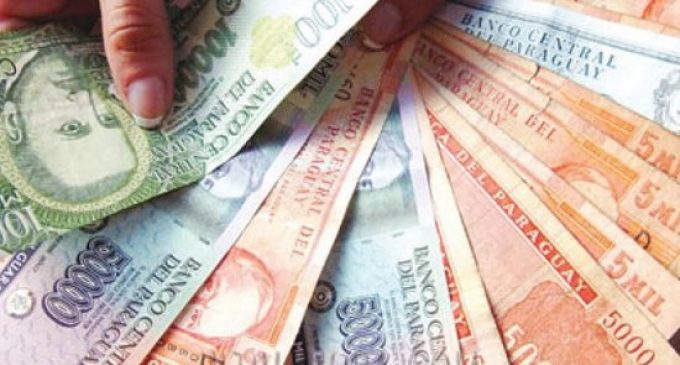 Central obrera considera que aumento del 3,5% del sueldo mínimo es un “disparate”