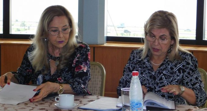 Comisión de educación buscará mejorar capacitación de docentes