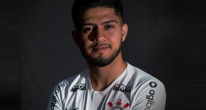 Corinthians le da la bienvenida a Sergio Díaz