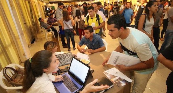 Feria de Empleos para residentes en la Chacarita