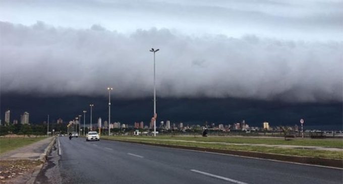 Jornada fresca con vientos del sur y precipitaciones