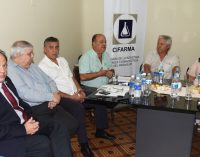 Farmacéuticas niegan contratación de estudio jurídico para cobrar deudas del Estado