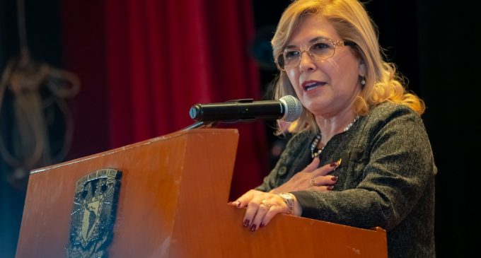 Senadora aclara que votará contra González Daher