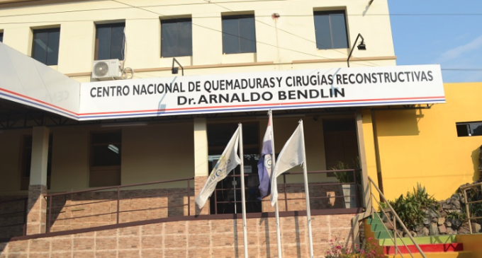 Médico acusado por negligencia pagará su pena trabajando gratis