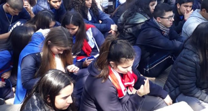 Estudiantes critican “inacción y silencio” de Mario Abdo
