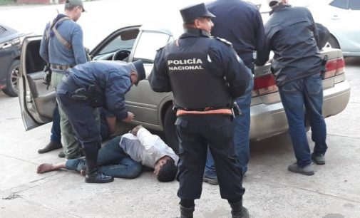 Detienen a asistente fiscal en procedimiento antidrogas