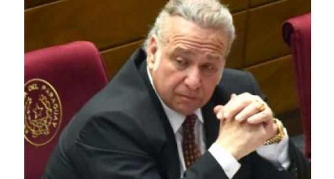 Indignados piden pérdida de investidura de González Daher