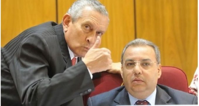 Exsenador de UNACE respalda “digna renuncia” de Oviedo Matto