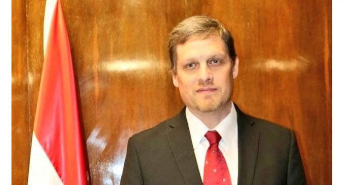 Con el objetivo de acabar con caños rotos, asume nuevo titular de la ESSAP
