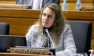 Diputada presenta ley “antichicanas”
